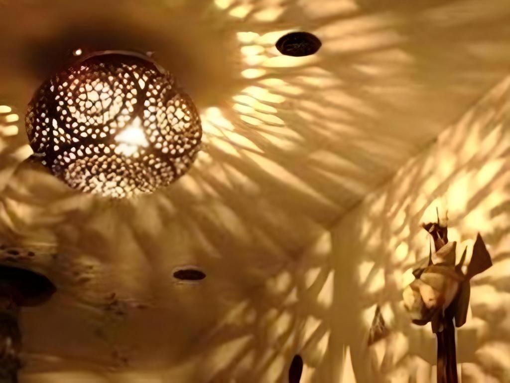 Arabian Art Hotel & Gallery Onjuku Eksteriør billede