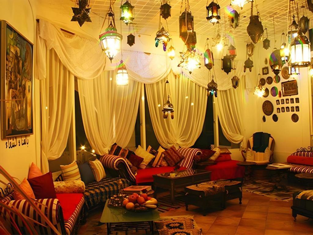 Arabian Art Hotel & Gallery Onjuku Eksteriør billede
